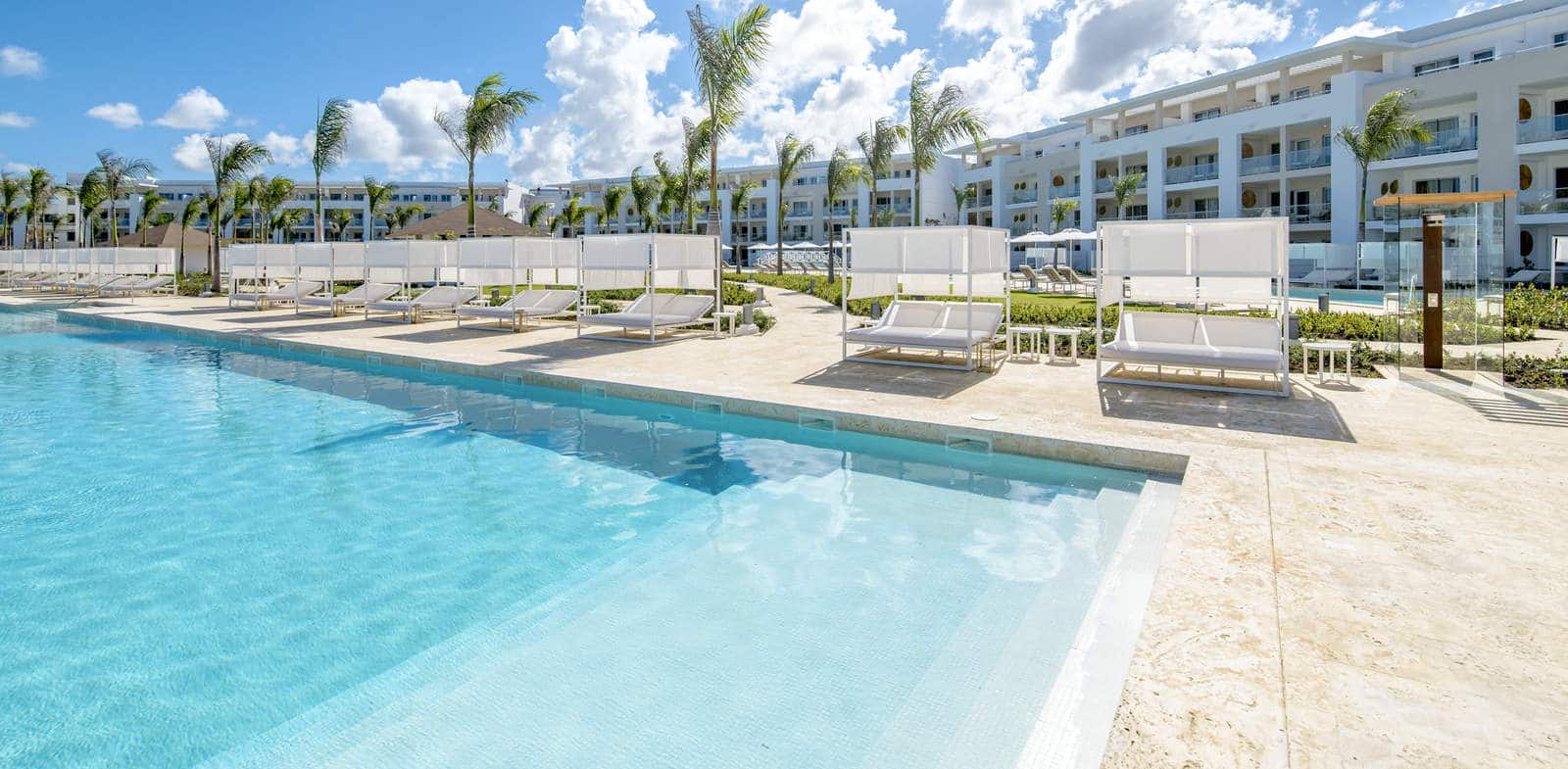 Hotel Paradisus Gran Canaria de Meliá. Más de 3,5 millones de ciajeros pernoctaron en hoteles canarios este verano. / Archivo