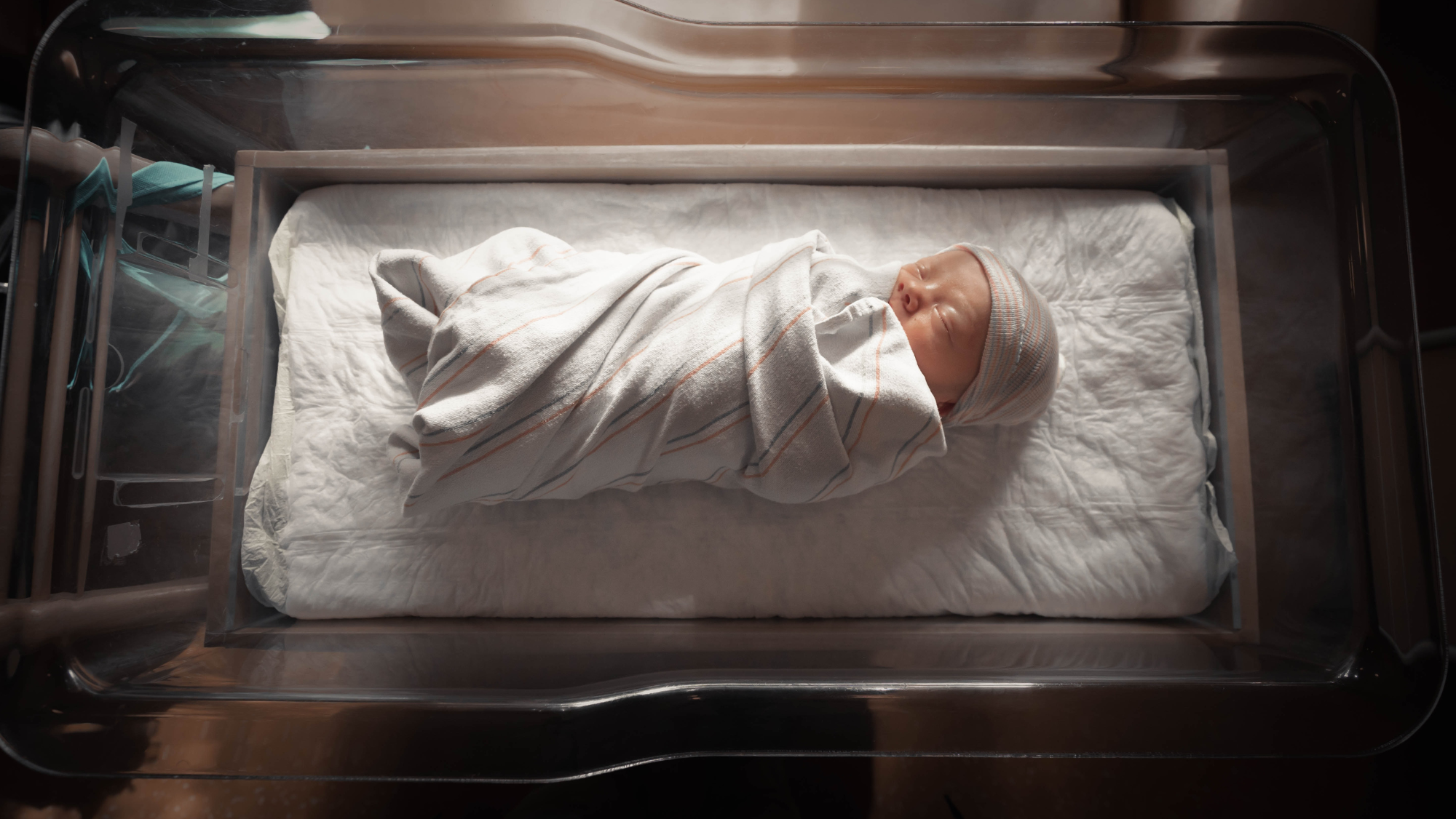 Recién nacido en un hospital. / Foto de Jimmy Conover en Unsplash