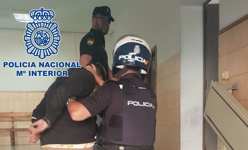 El autor de los robos fue puesto a disposición judicial y puesto en libertad hasta la celebración del juicio./ Policía Nacional