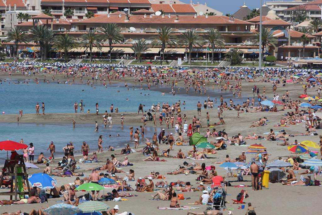 Playa del sur de Tenerife. / CEST Archivo