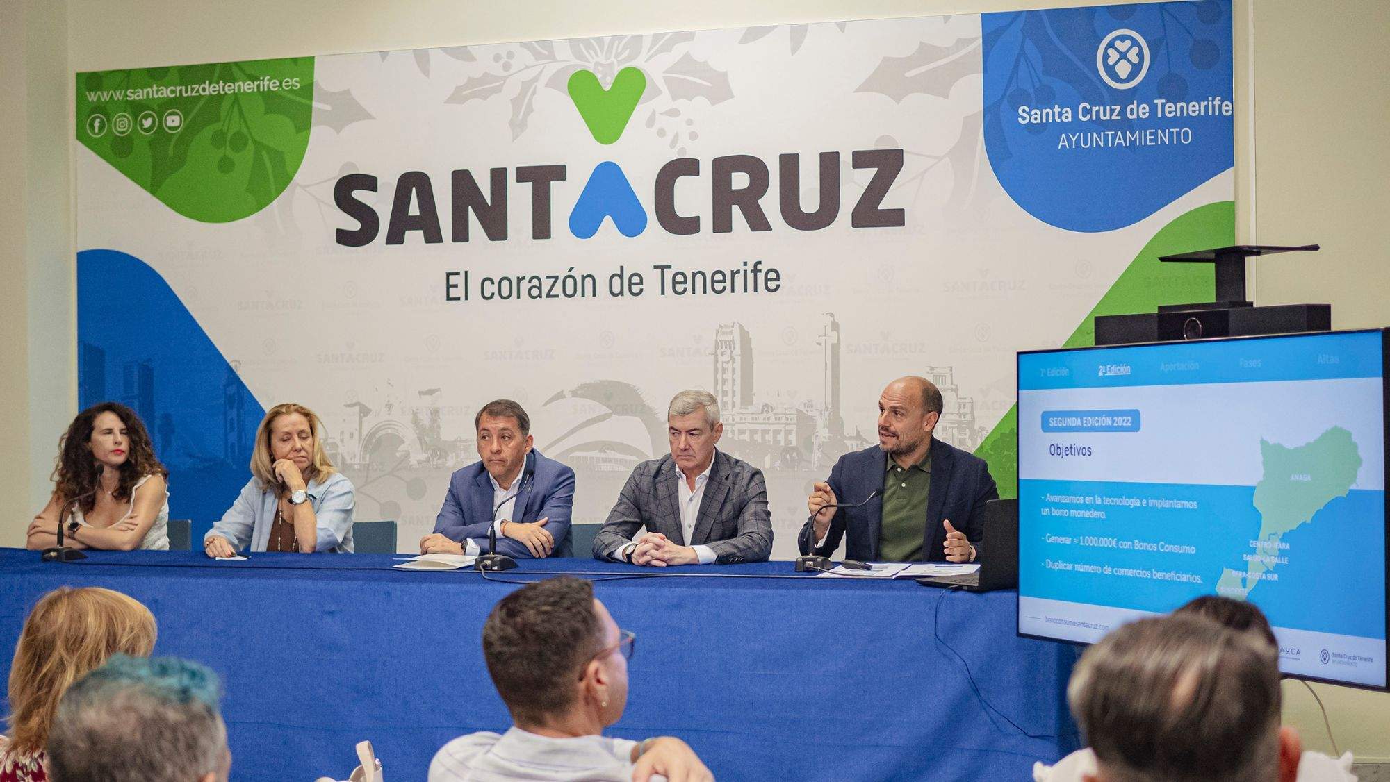 Rueda de prensa de presentación de los Bono Consumo Santa Cruz. / Cedida