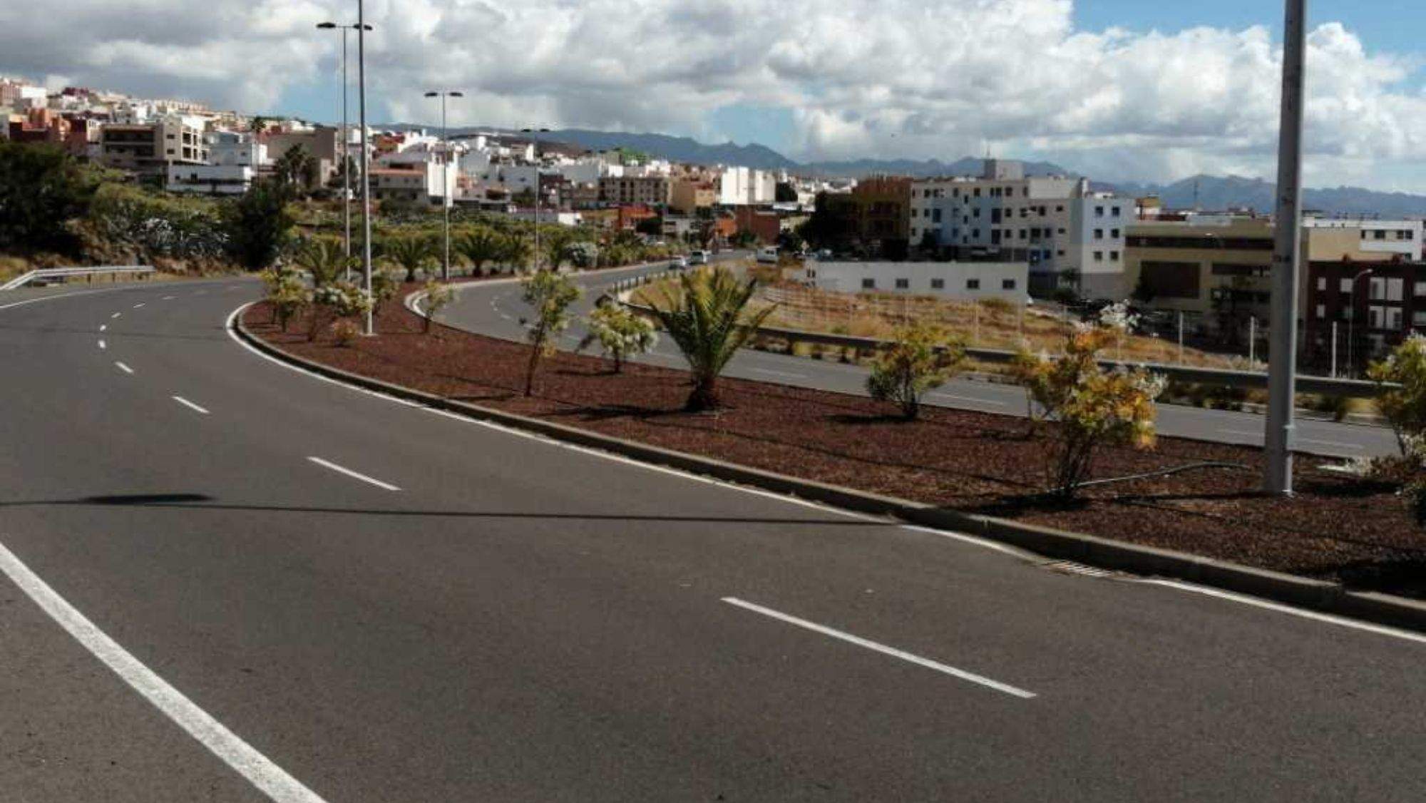 Tenerife gastará más de un millón de euros en mejorar la señalética horizontal / Cedida