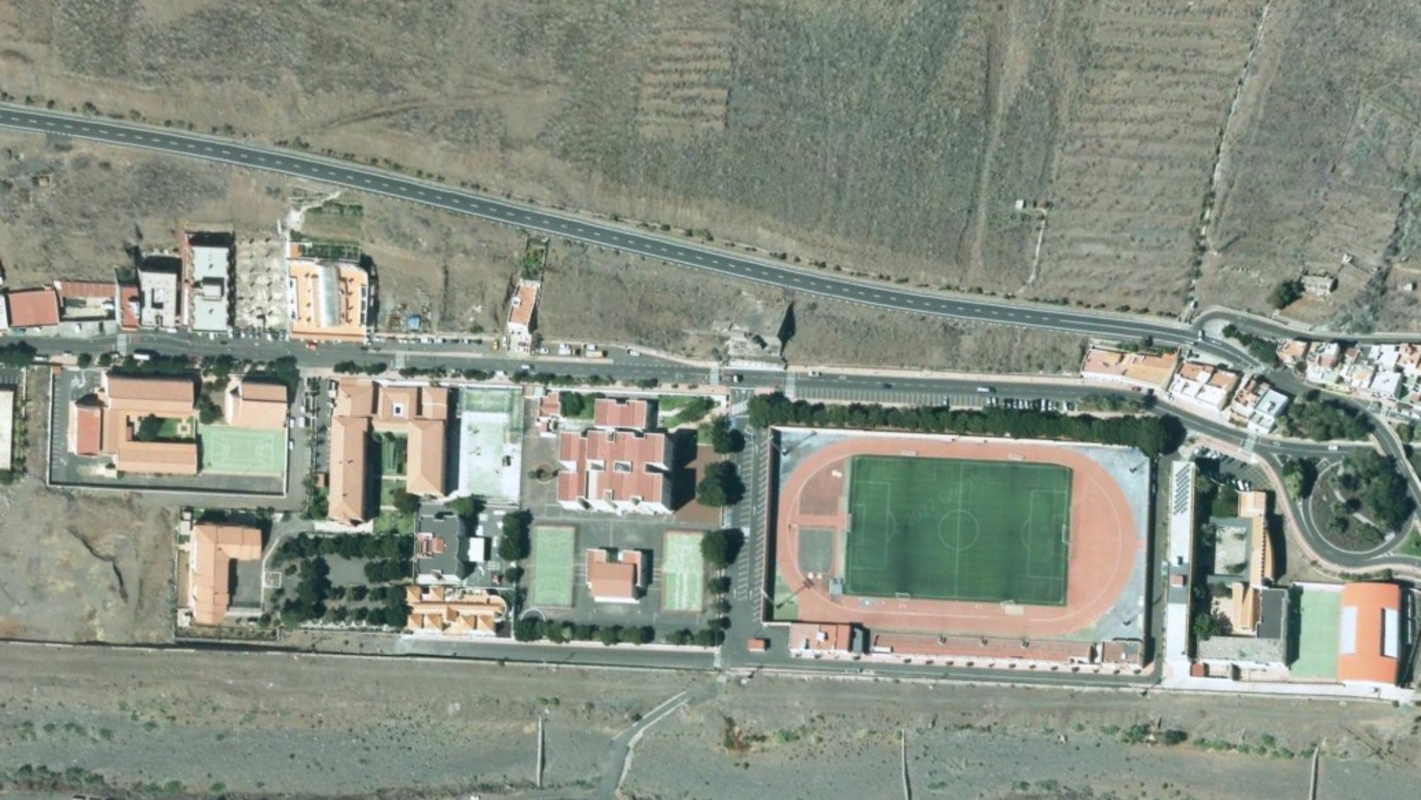 Vista aérea de la zona en la que se ubicará el nuevo centro de ocio en San Sebastián de La Gomera. / Cedida