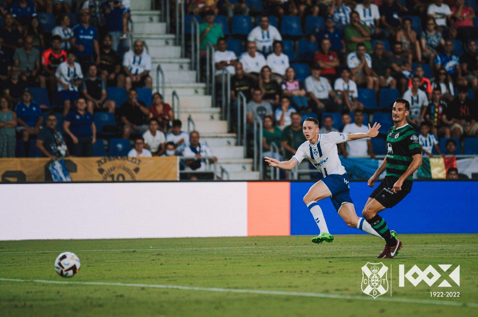 Garcés consiguió su primer gol con el CD Tenerife para certificar la primera victoria de la temporada./ CDT