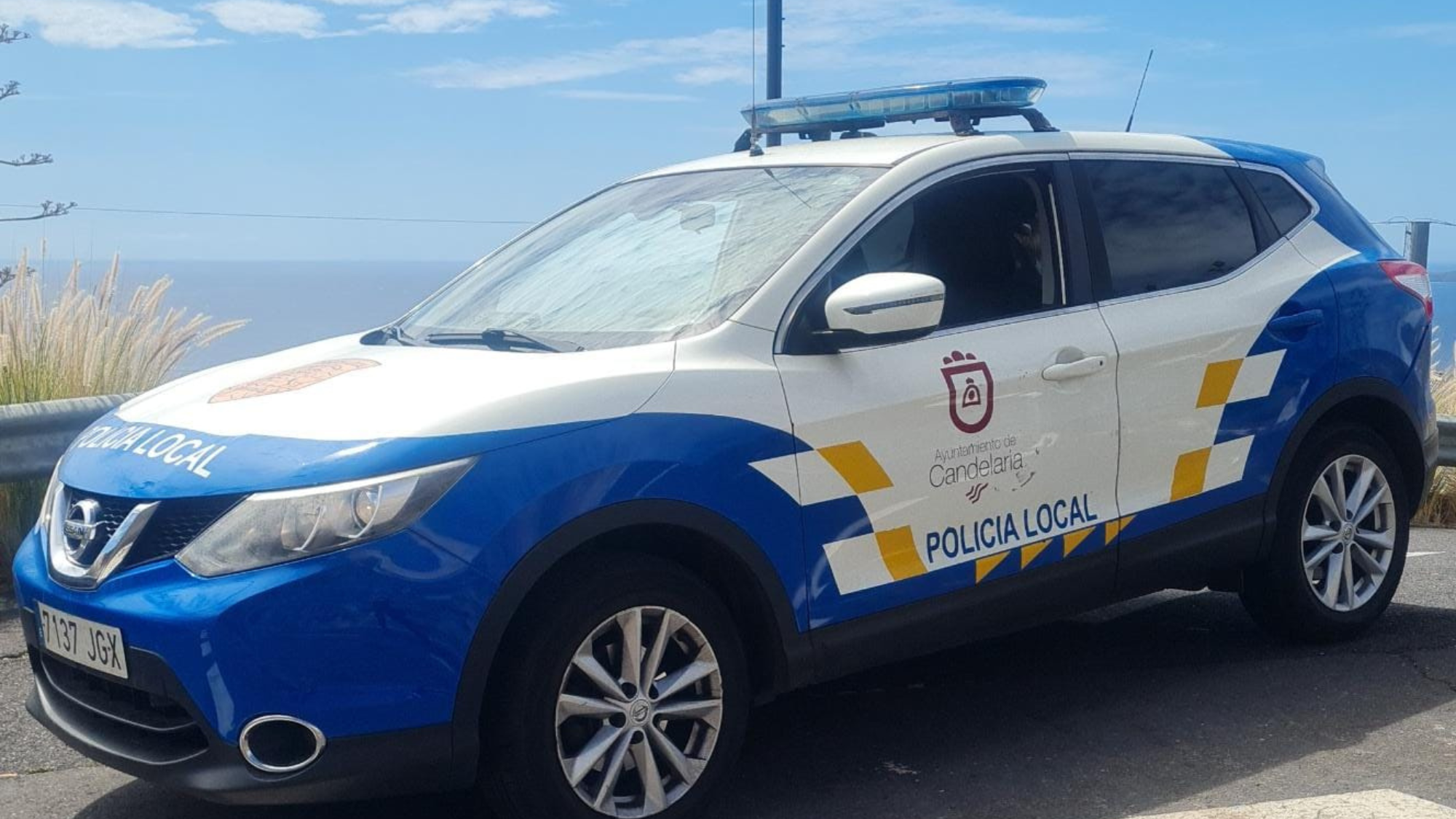 Coche de policía local de Candelaria. / Cedida