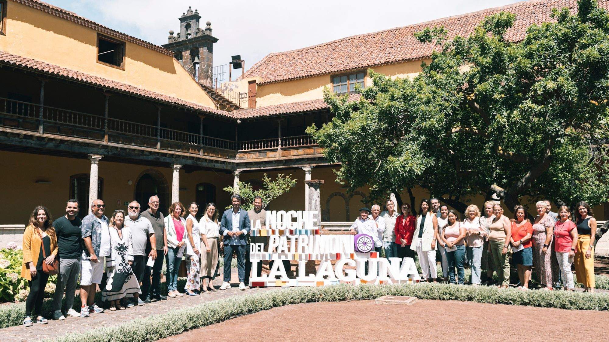 Foto de familia de la presentación de la Noche del Patrimonio en La Laguna. / Cedida