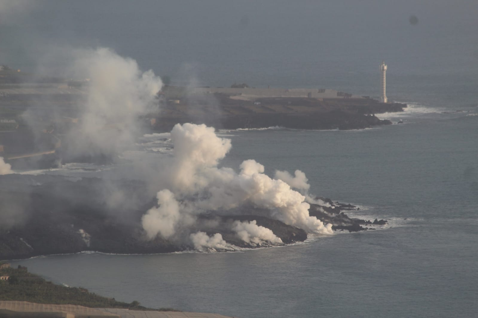 Fajana (también llamada "delta lávico") originada durante la erupción del Tajogaite en La Palma./ ÁLVARO OLIVER/AH