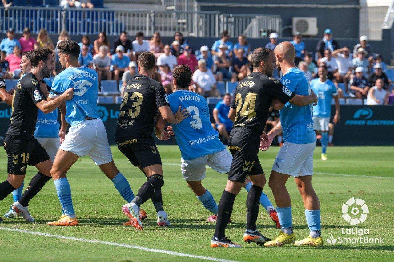 El CD Tenerife perdió en la primera vuelta por la mínima en Can Misses pero la temporada pasada venció 2-0 en la última visita balear al Heliodoro./ 