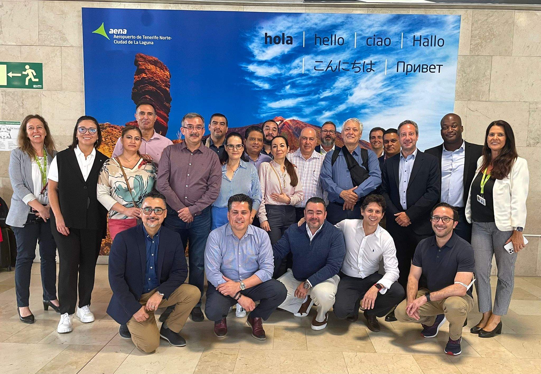 Una delegación del Grupo Aeroportuario del Pacífico visita Los Rodeos./ Cedida