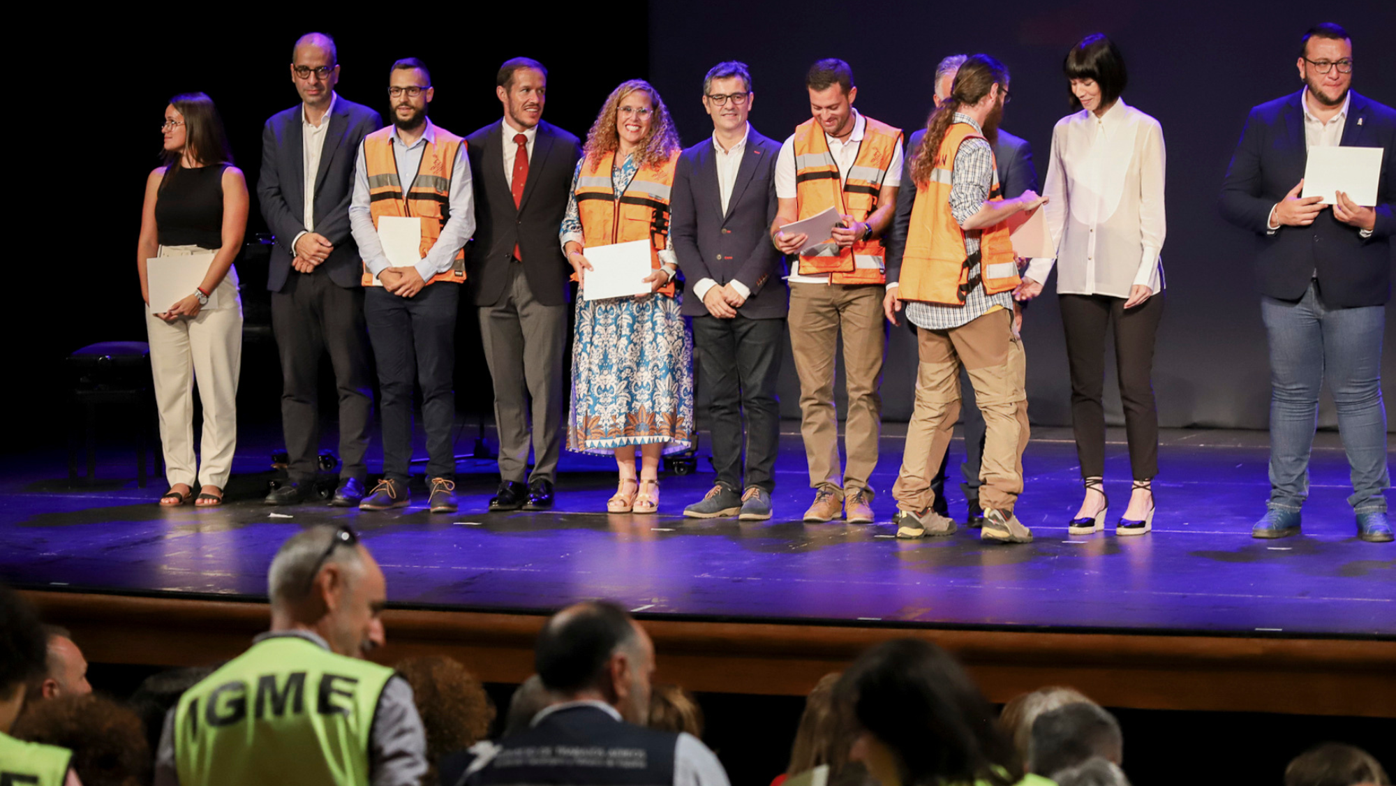 Imagen del homenaje a la comunidad científica en La Palma. /  EFE