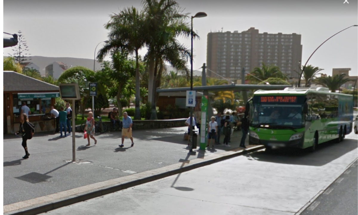 Transporte público en Los Cristianos. / Google 