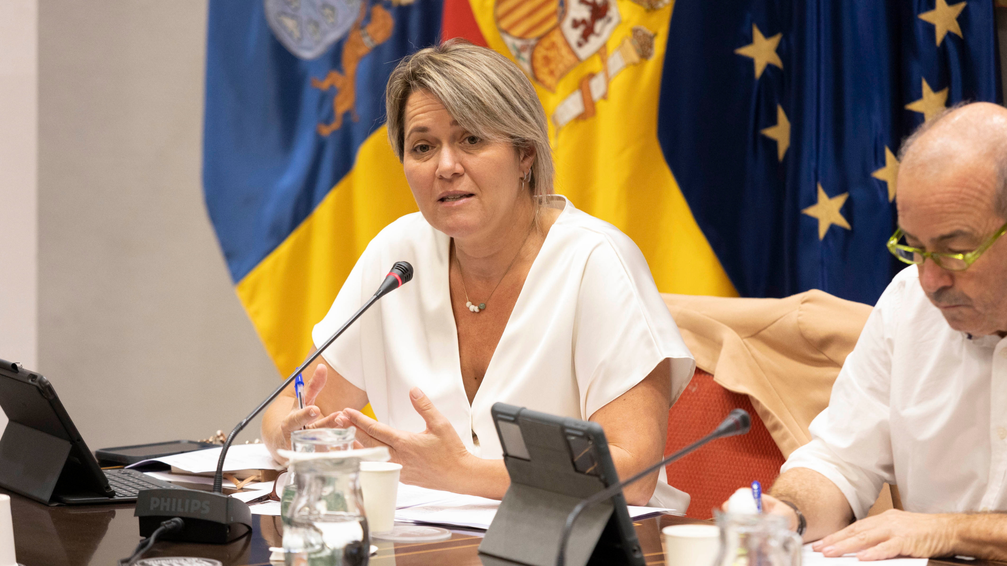 La consejera Agricultura, Ganadería y Pesca, Alicia Vanoostende, confirmó las ayudas a las cofradías. /EFE La consejera Agricultura, Ganadería y Pesca, Alicia Vanoostende, confirmó las ayudas a las cofradías. /EFE