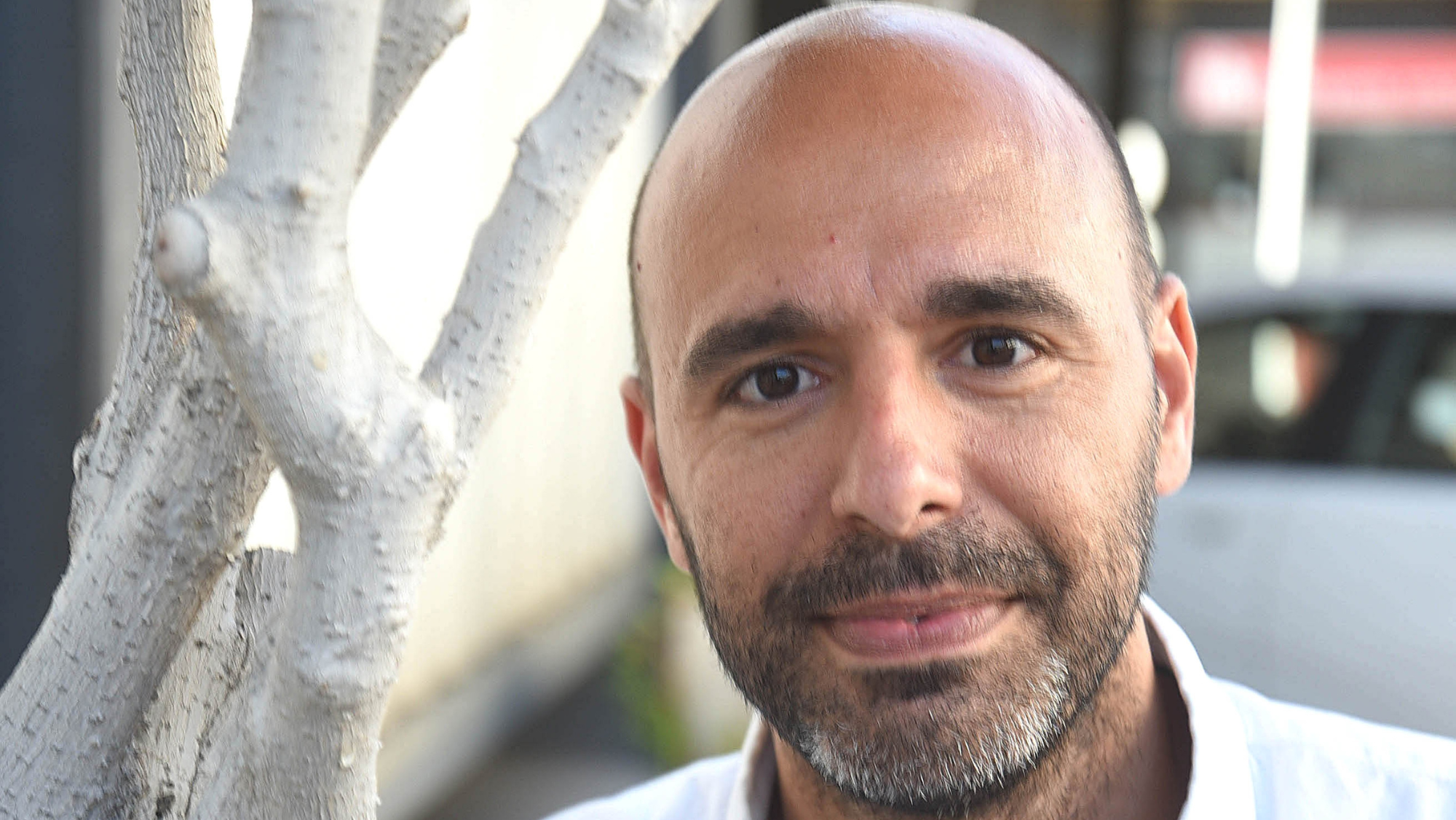 El diseñador del Carnaval Enrique Camacho. / Cedida