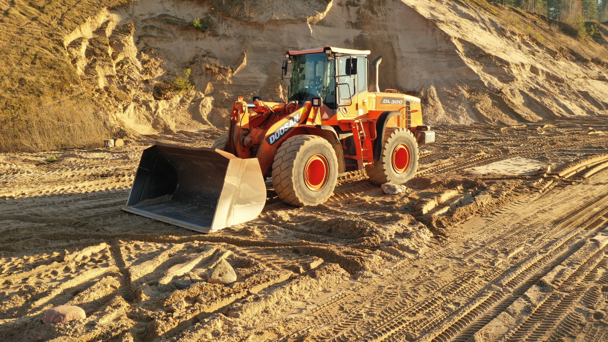 Imagen de archivo de la explotación de una cantera.  Foto de Gregorio Nuti en Unsplash