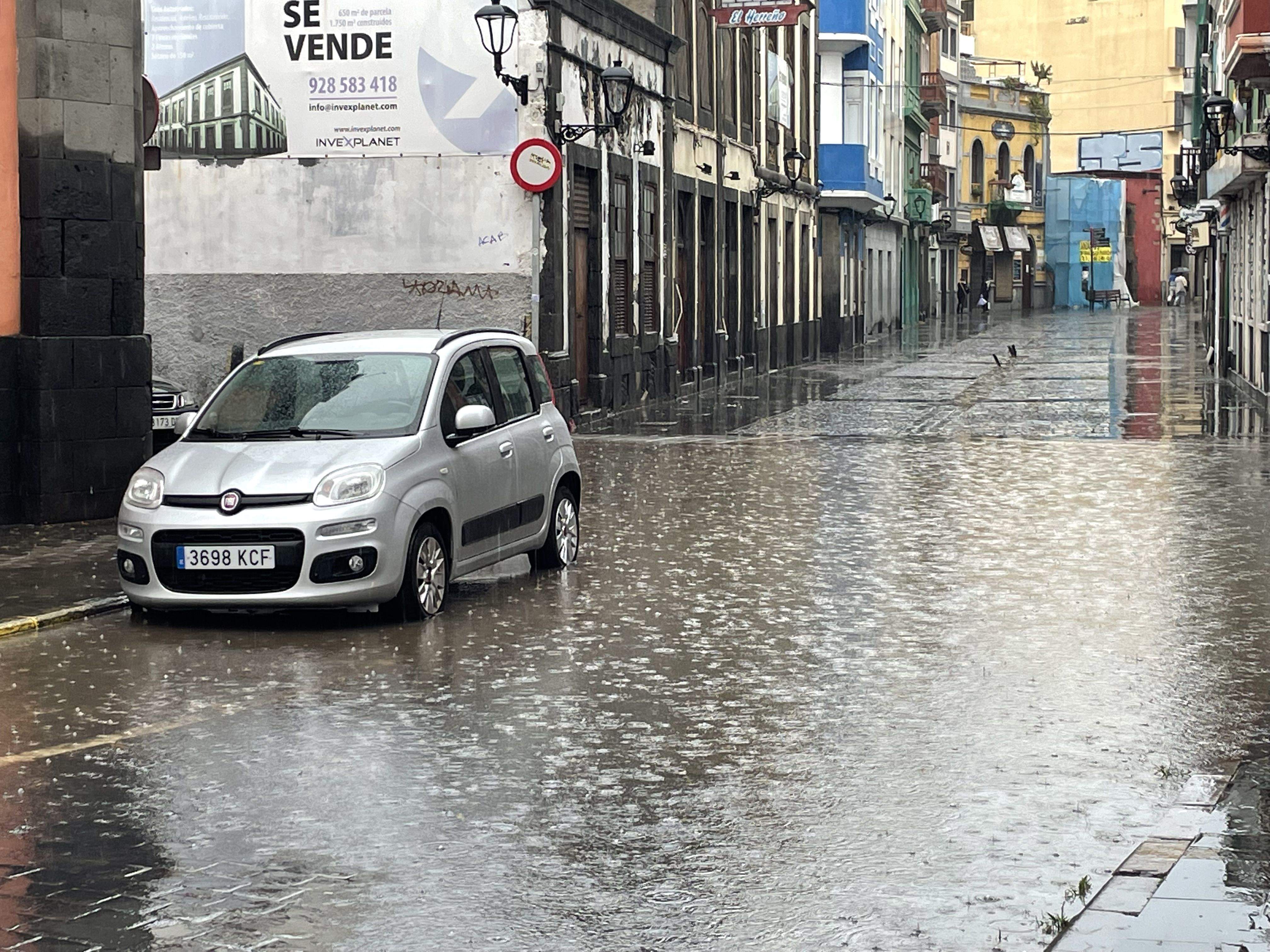 Efectos de una borrasca en Las Palmas de Gran Canaria./ Atlántico Hoy