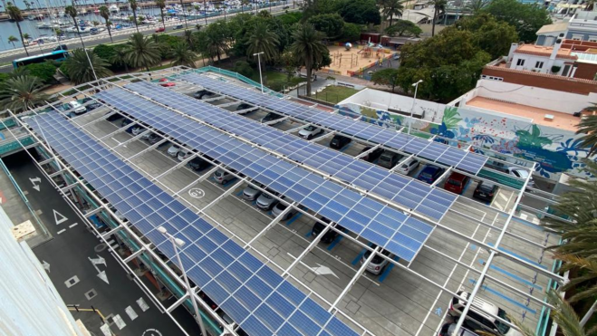 Imagen del proyecto de instalación de placas fotovoltaicas en colegios de Las Palmas de Gran Canaria. / Ayuntamiento de Las Palmas de Gran Canaria