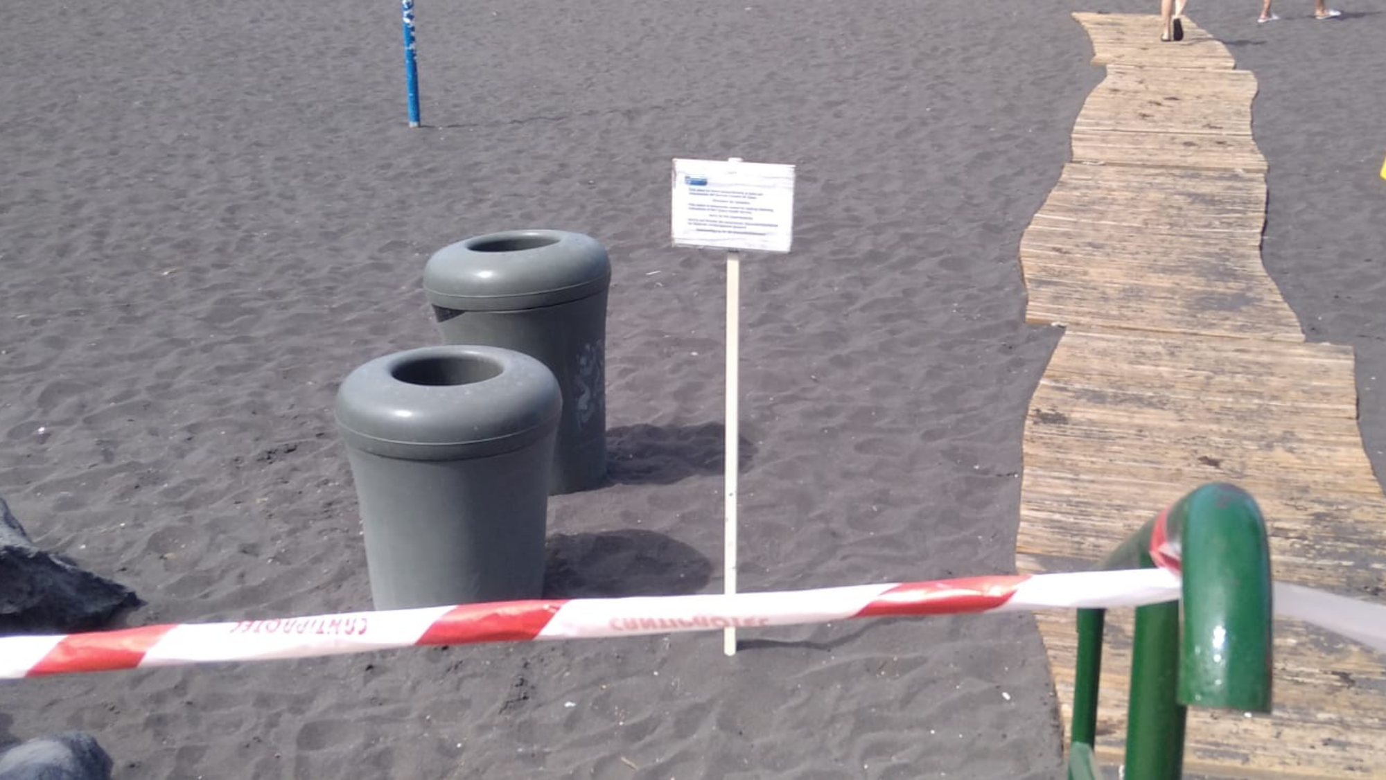 Playa del Puerto de la Cruz cerrada al baño. / Cedida