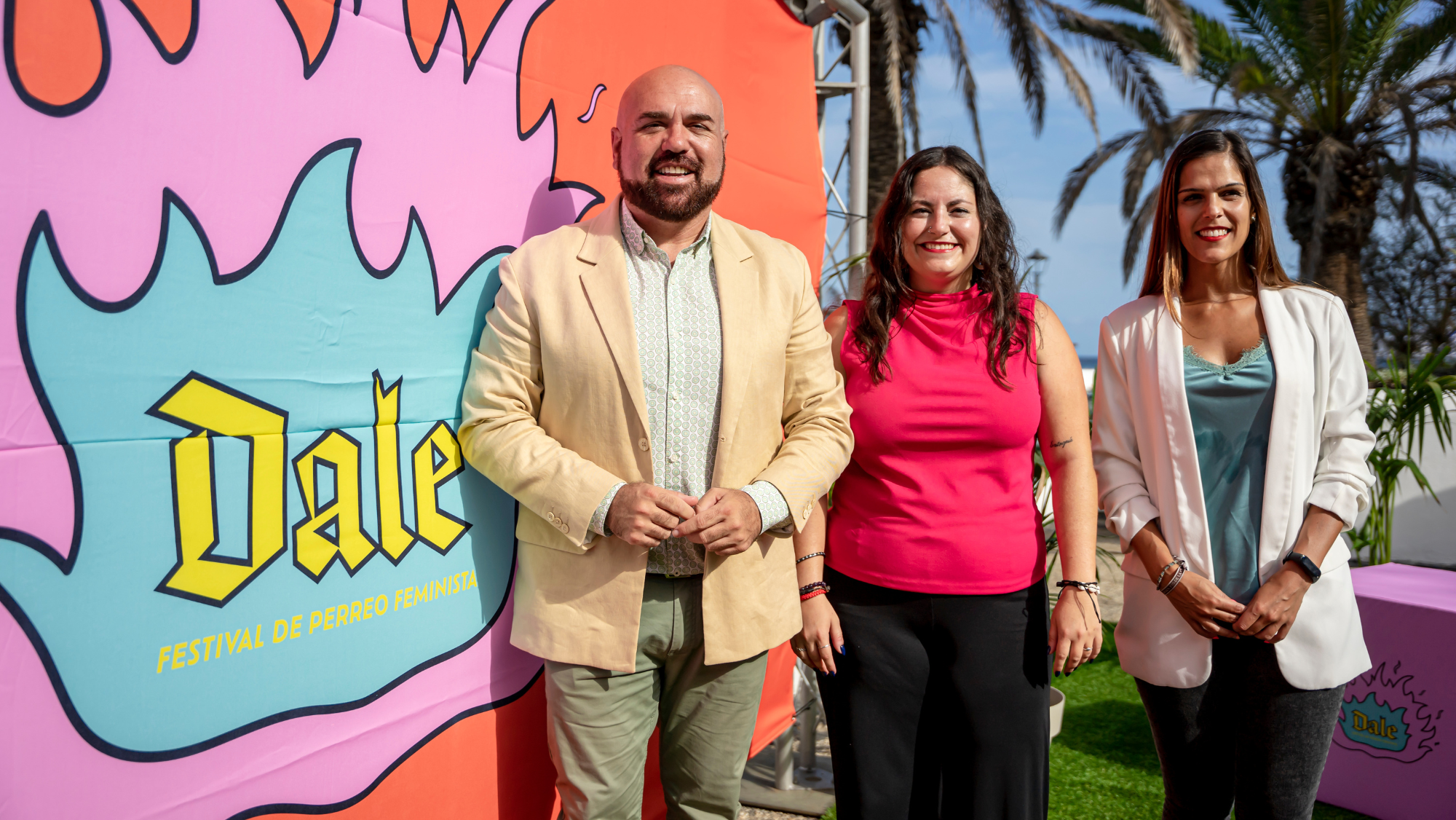Foto de Marco González, Laura Fuentes y Noemí Fernández presentando 'Dale, Festival de Perreo Feminista'. / Gobierno de Canarias