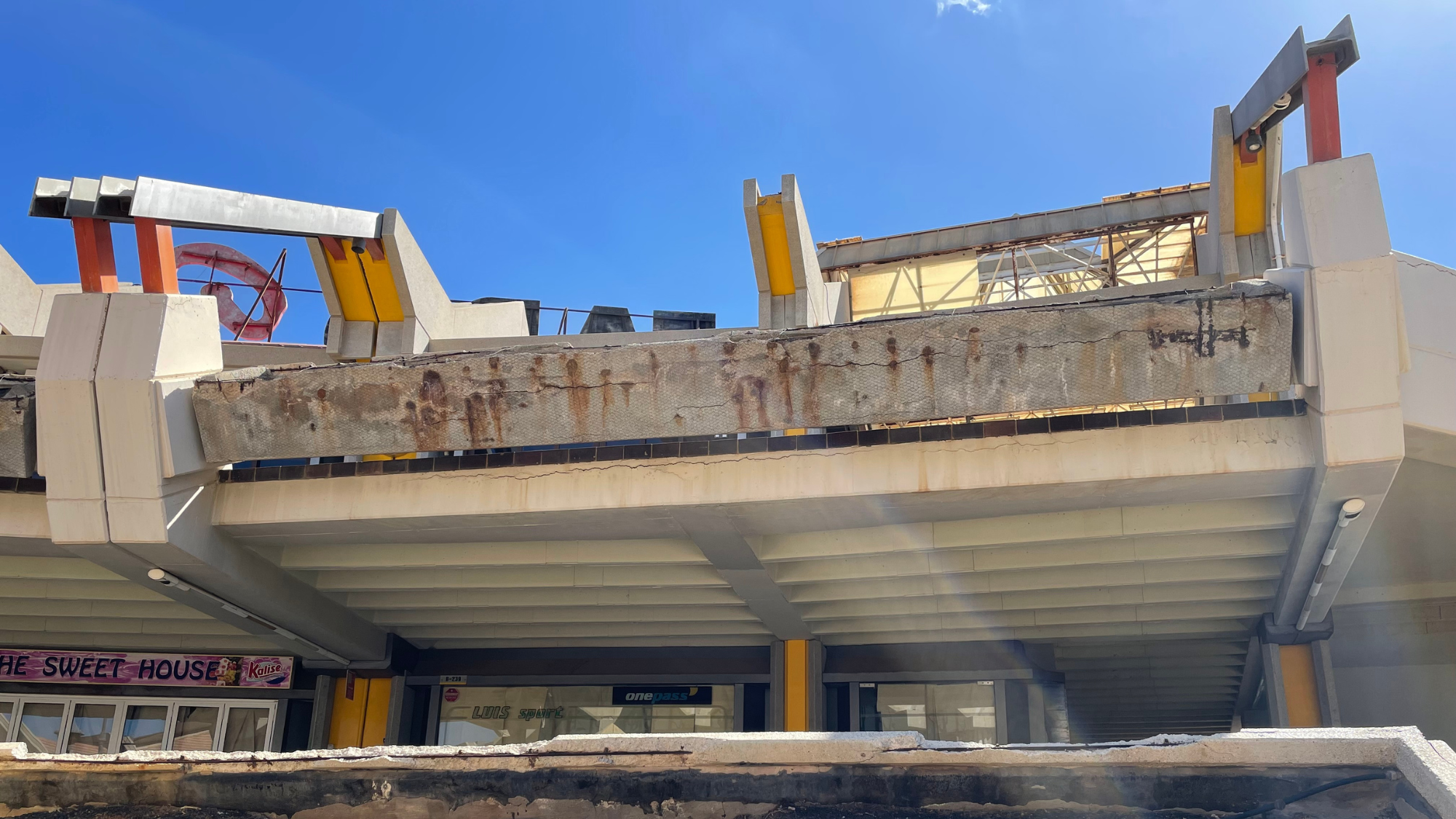 Imagen del exterior del centro comercial Faro 2, en Maspalomas. /Atlántico Hoy