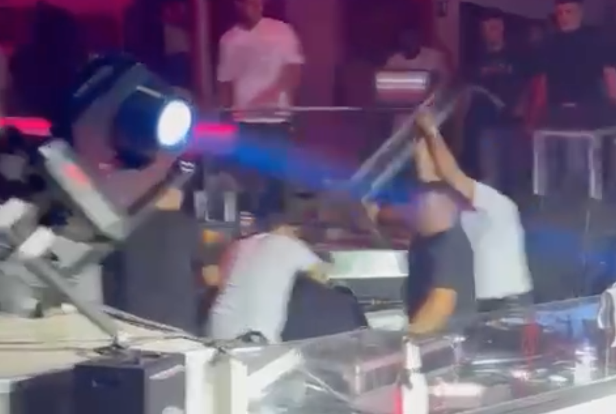 Extracto de uno de los vídeos de la Batalla campal en la discoteca Tao./