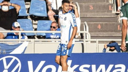 David Rodríguez debutó con el primer equipo del CD Tenerife ante el Amorebieta el 10 de octubre de 2021./ CDT. David Rodríguez debutó con el primer equipo del CD Tenerife ante el Amorebieta el 10 de octubre de 2021./ CDT.