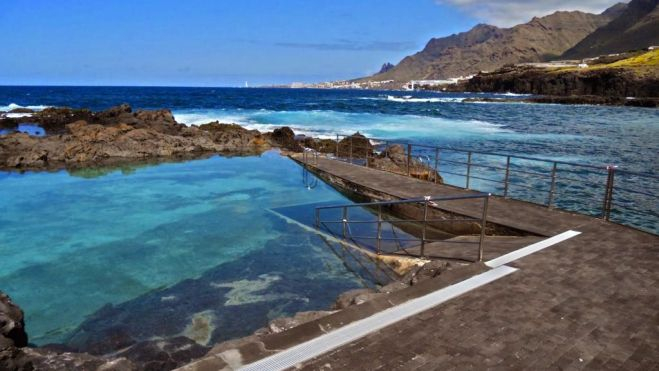 Piscina natural de Jóver (Tejina)./ Piscina natural de Jóver (Tejina)./