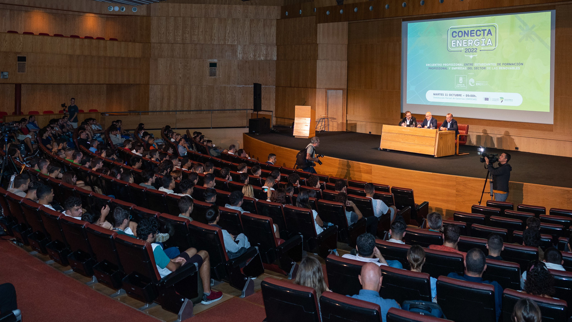 El objetivo es tener a profesionales formados en energías renovables y concienciar sobre la oportunidad que tienen delante. / Cabildo de Gran Canaria