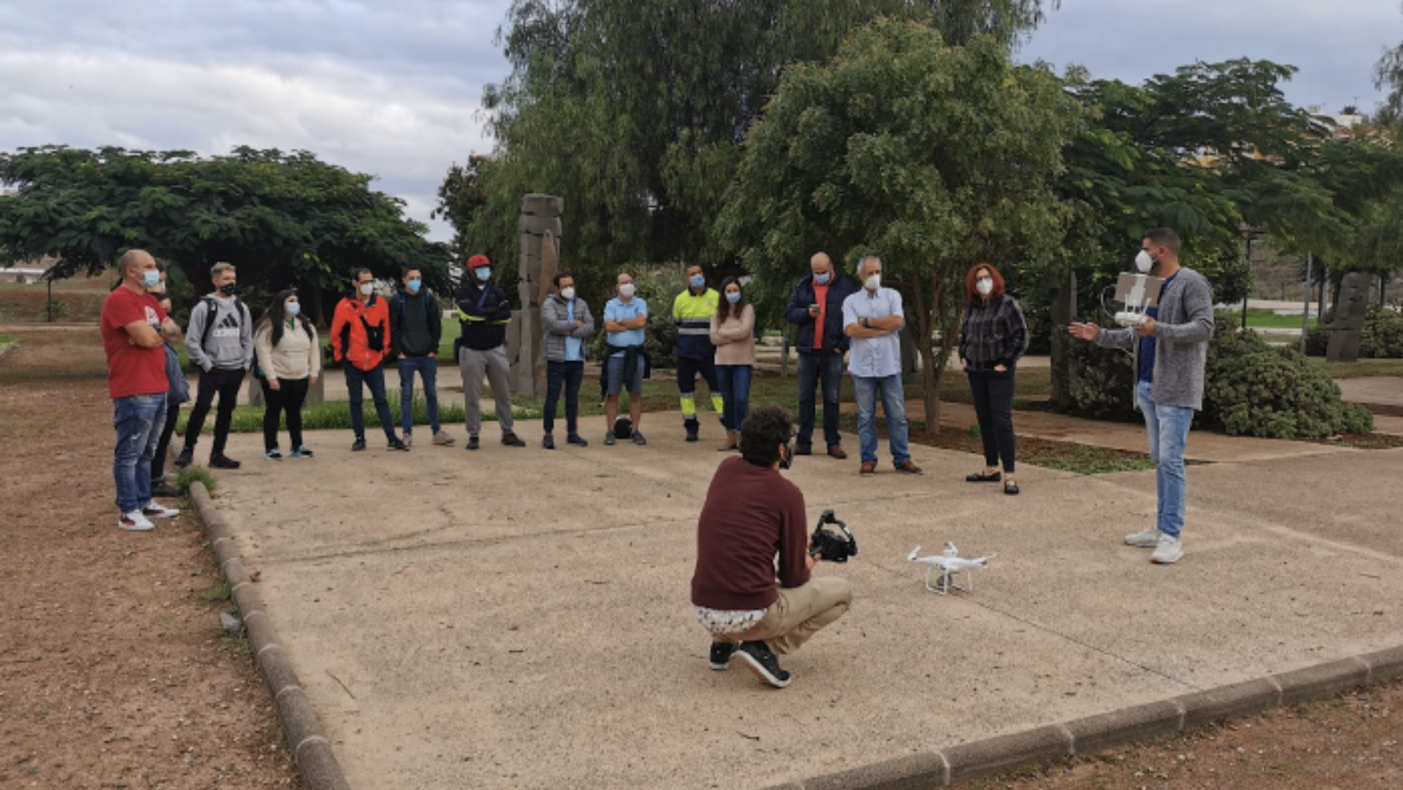 Manejo de drones en la agricultura IES Ana Luisa Benítez Las Palmas de Gran Canaria. / CaixaBank