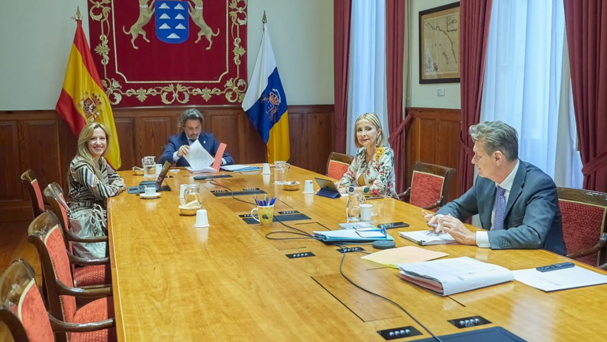Reunión de la Mesa del Parlamento de Canarias celebrada este jueves.  / Parlamento de Canarias.