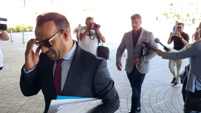 EN primer término Rachid Mohamed y detrás Rayco Rubén González. AH EN primer término Rachid Mohamed y detrás Rayco Rubén González. AH