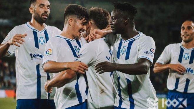 Celebra gol Granada Celebra gol Granada