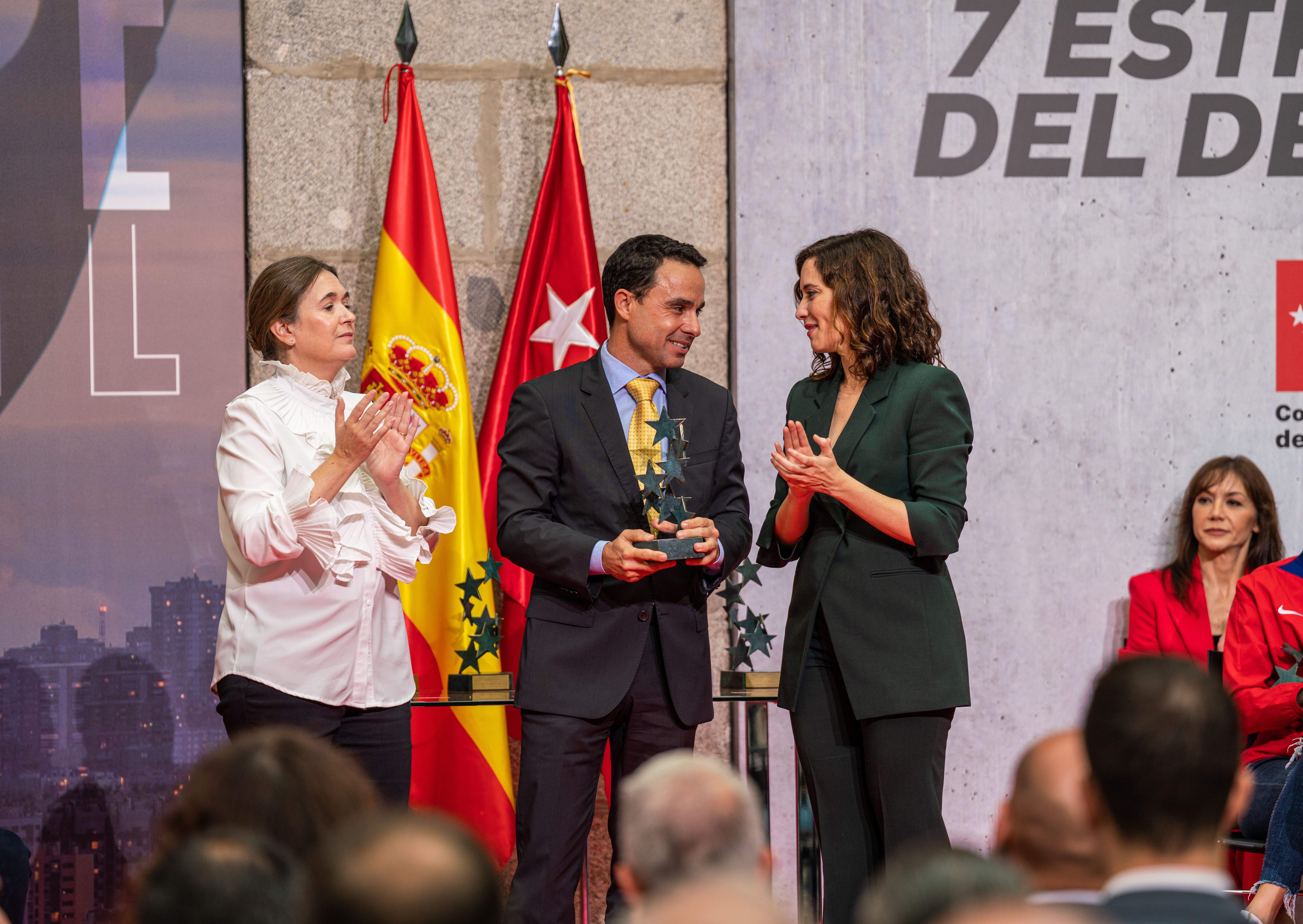 ASPROCAN recibe el premio 7 Estrellas del Deporte en Madrid./