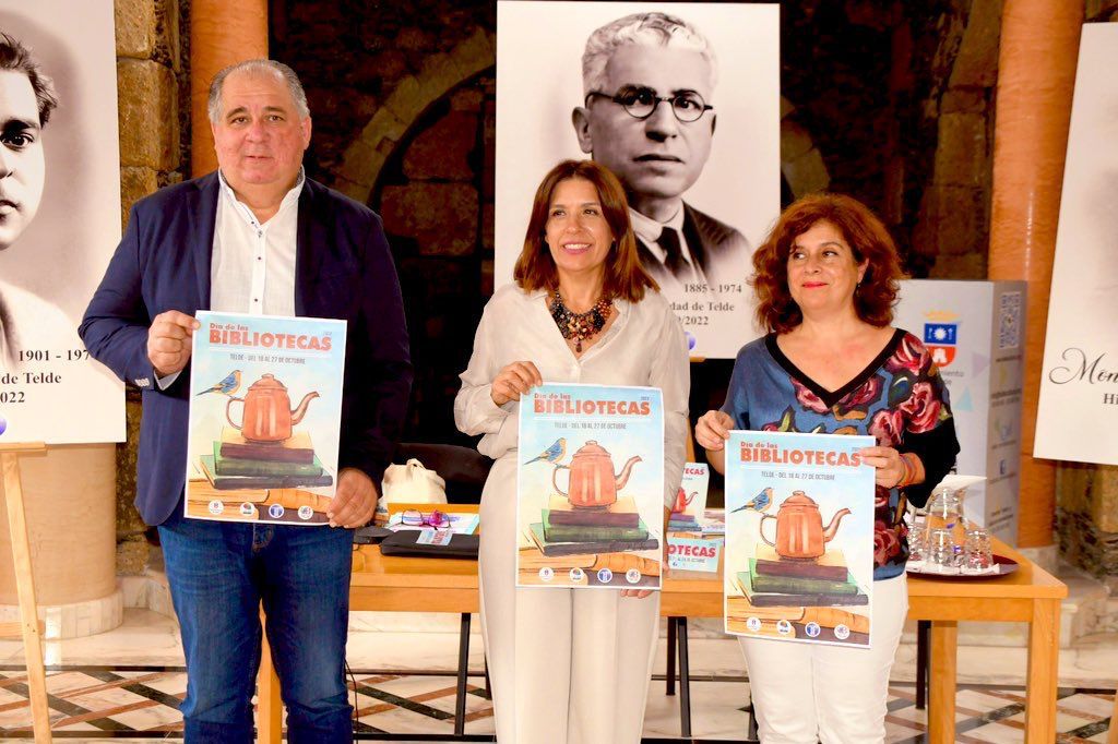 Juan Martel, Carmen Hernández y Catherina Fleitas, durante la presentación Día de las Bibliotecas de Telde.