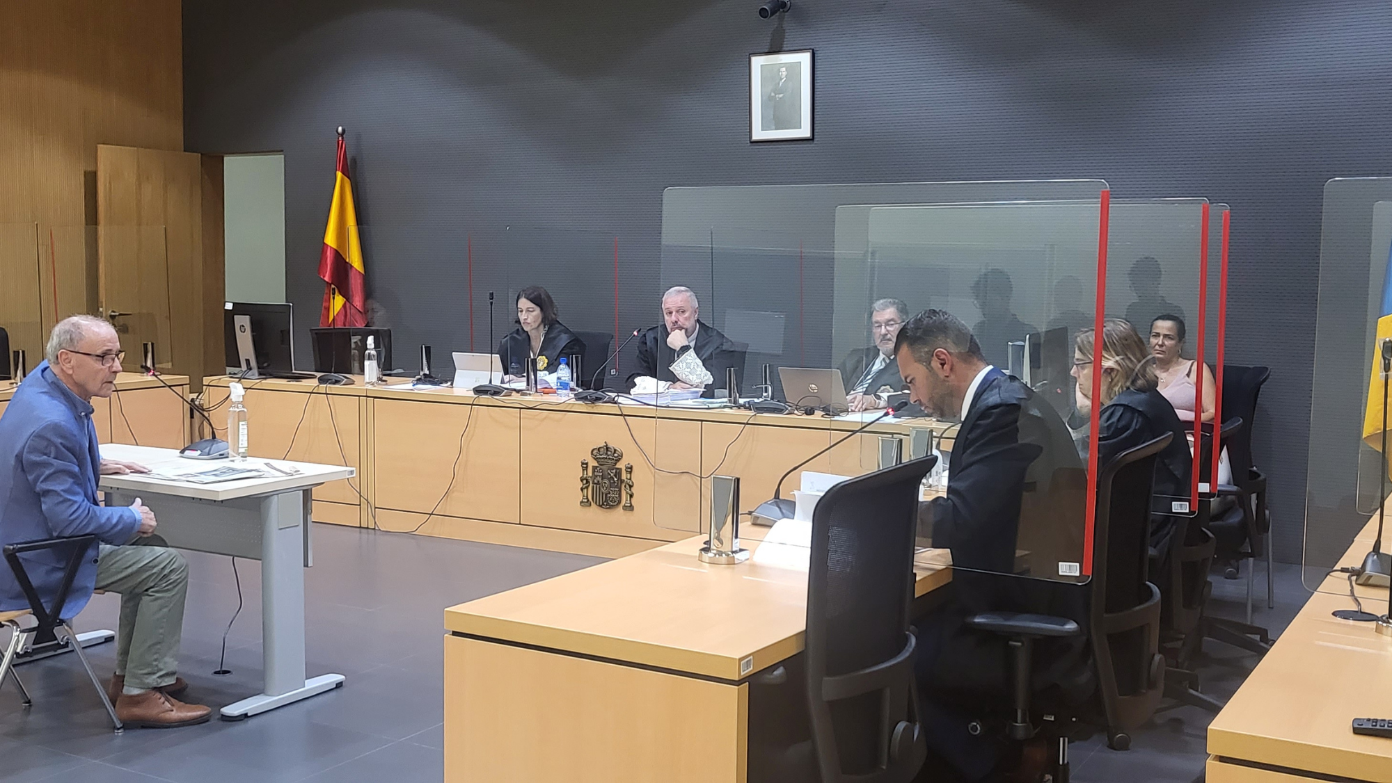 El acusado en un momento de su declaración. / AH