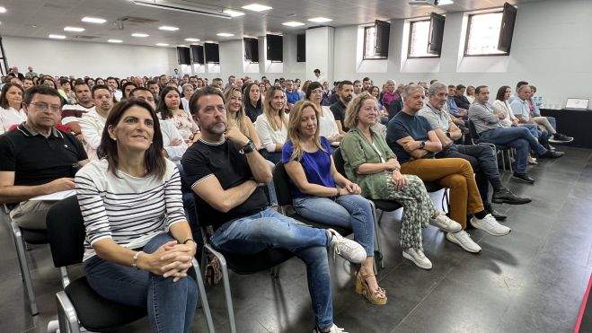 Importantes representantes políticos de CC en el II Encuentro de la Municipalidad de Tenerife. /@coalicion Importantes representantes políticos de CC en el II Encuentro de la Municipalidad de Tenerife. /@coalicion