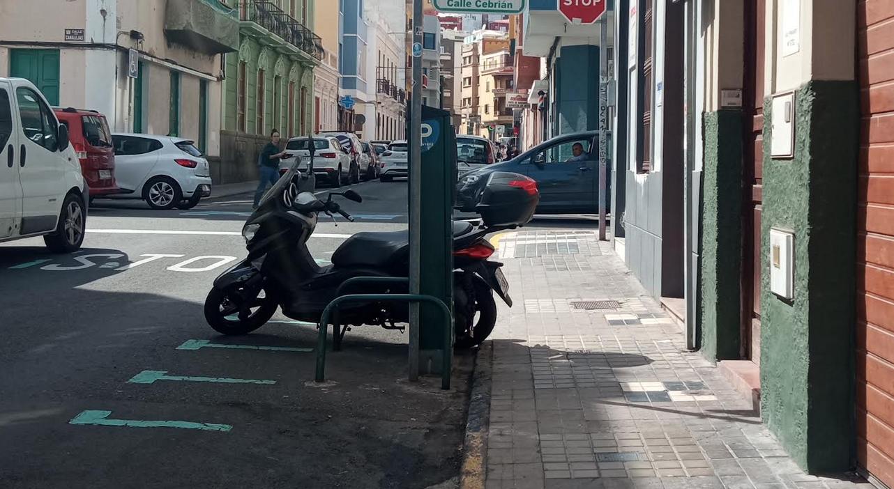 Zona Azul - Verde en Las Palmas de Gran Canaria./ Zona Azul - Verde en Las Palmas de Gran Canaria./