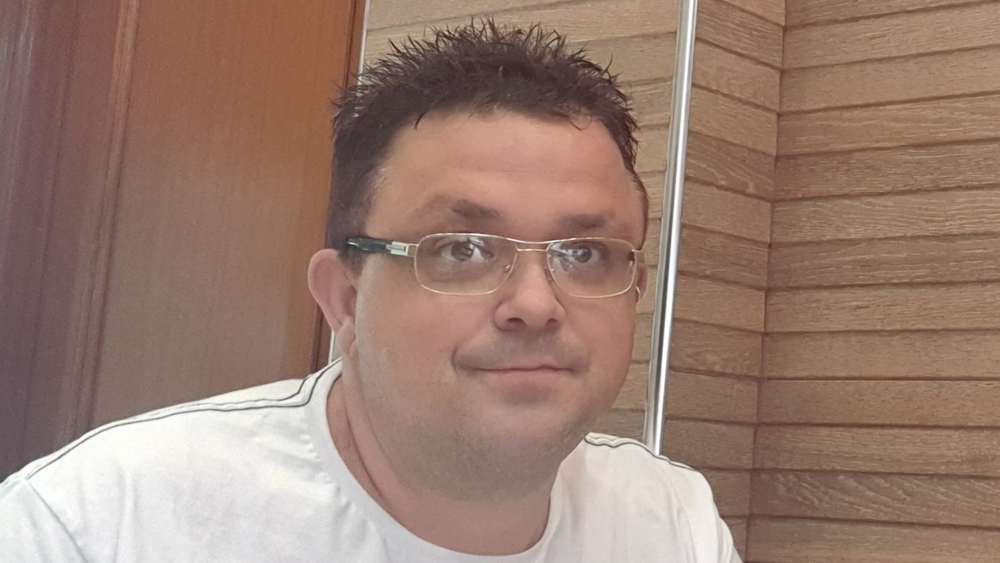 El diseñador Javier Carrillo (Creaciones Santana). / Cedida