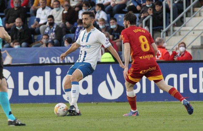 La temporada pasada CD Tenerife y Real Zaragoza empataron 1-1 en el Heliodoro con goles de Vada y Shashoua./ CDT.