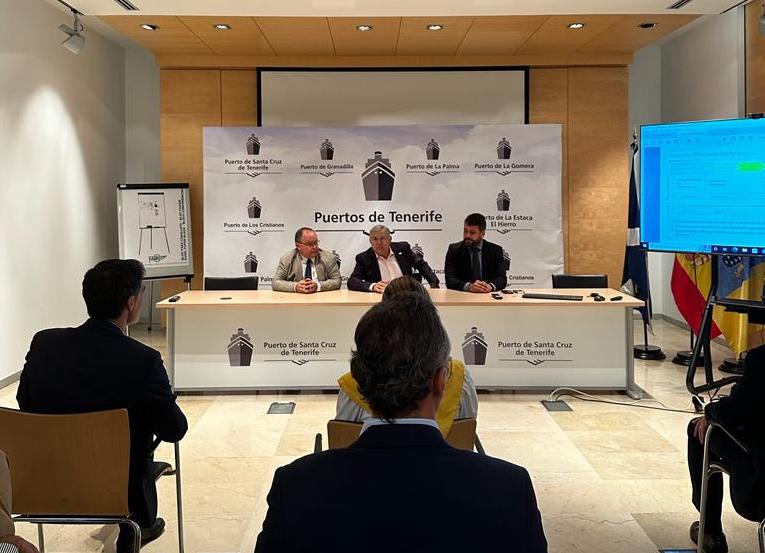 Imagen del encuentro entre Iberdrola, Clúster Marítimo de Canarias y Fedeport. / AH