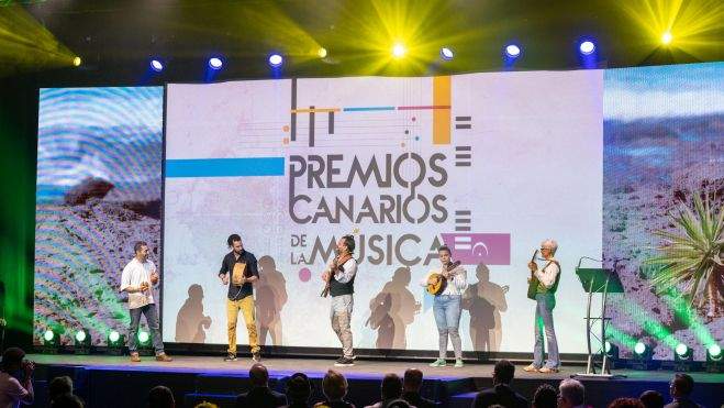 Actuación de Paco Perera durante la gala.