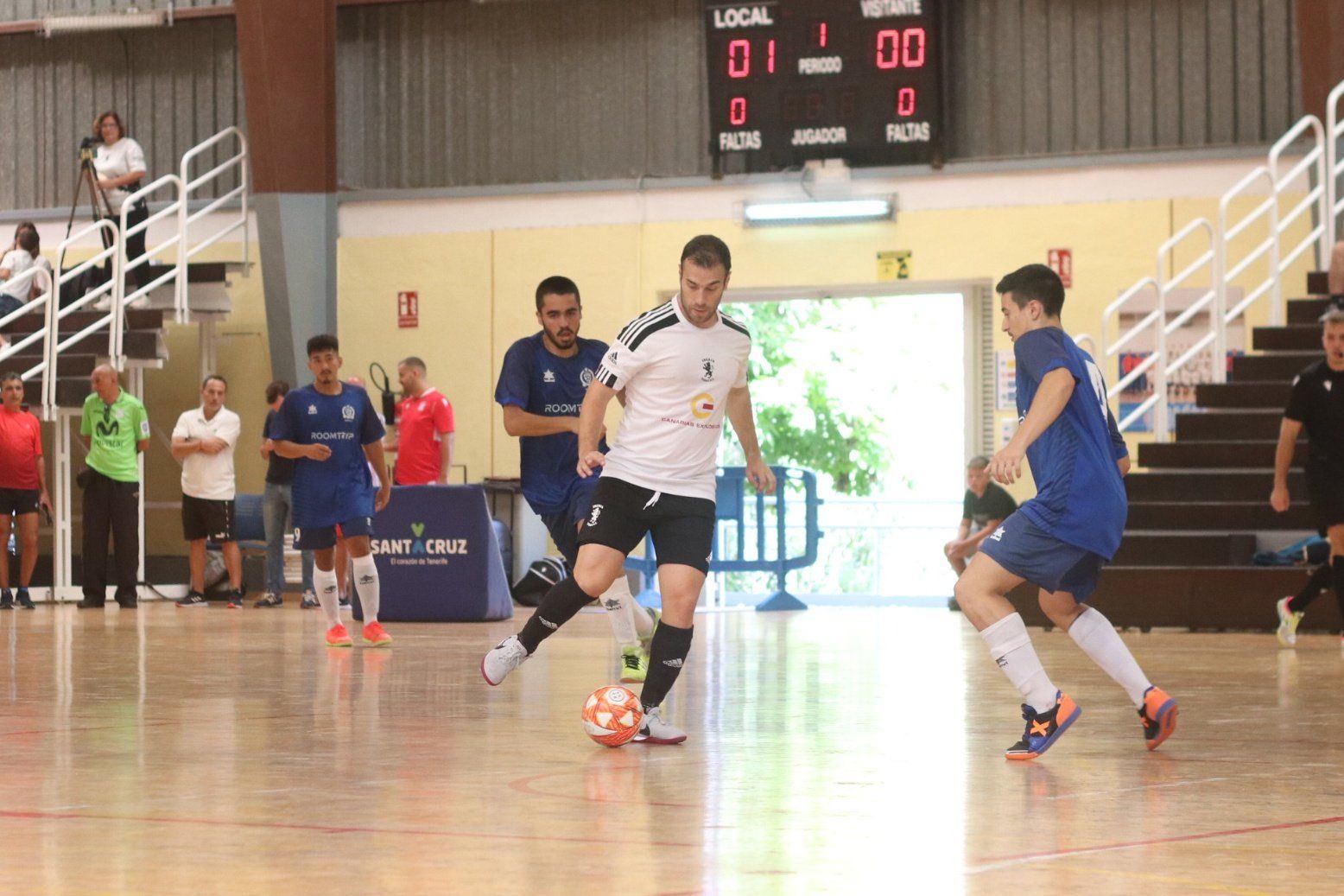 La victoria del Tenerife Iberia Toscal por 8-0 ante el Agüimes presagia un gran duelo la próxima jornada ante Salesianos, que viene de ganar 8-1 al Adassa./ Twitter @IberiaToscal.