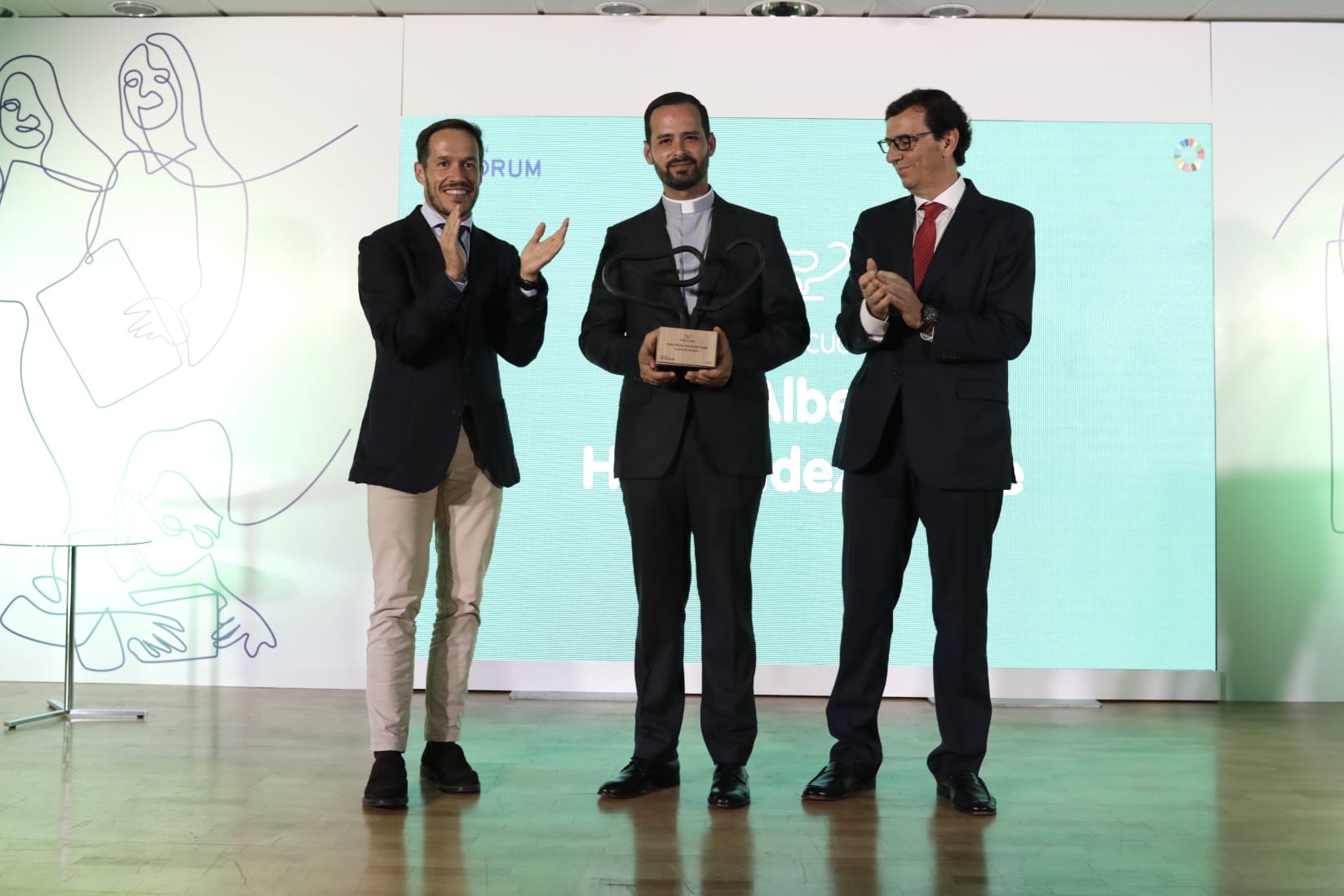 El padre Alberto Hernández, junto a Mariano Hernández Zapata y José Sintes. / AH