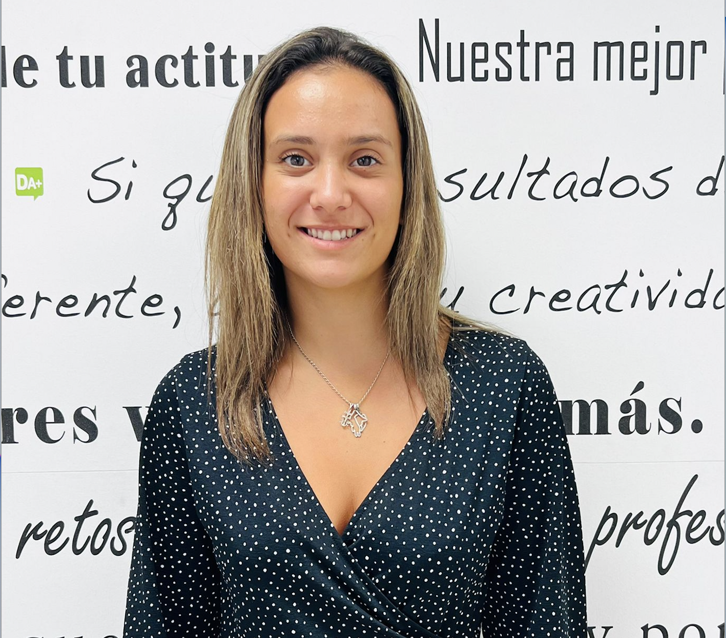 Raquel Dávila, una de las beneficiarias de las Ayudas a la Excelencia Académica de la Fundación DinoSol. / AH