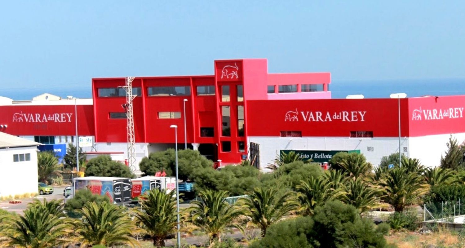 Instalaciones de Vara del Rey.