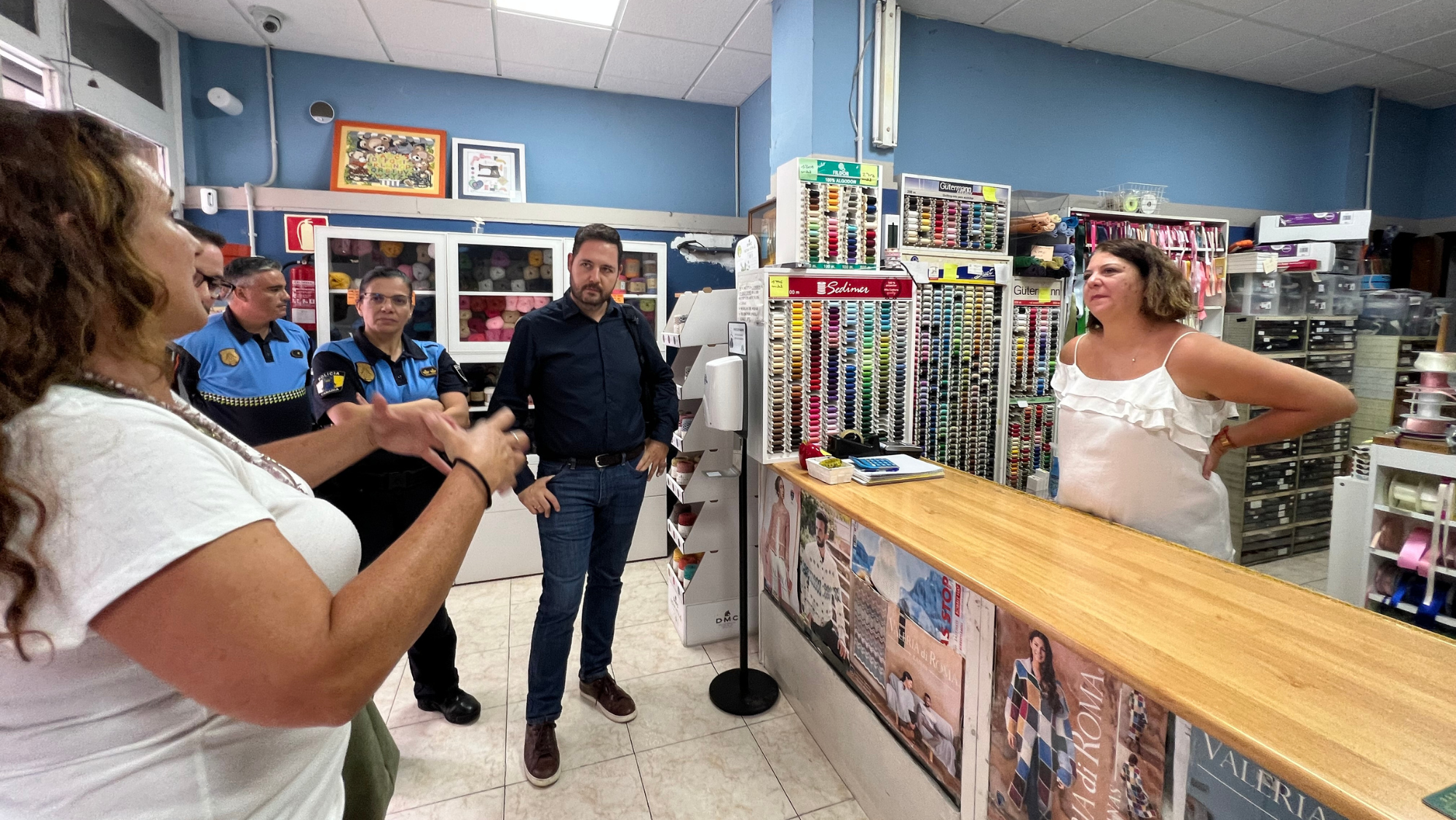 Vecinos y comerciantes de Arenales estallan contra Carolina Darias por su "falta de atención". / LPGC