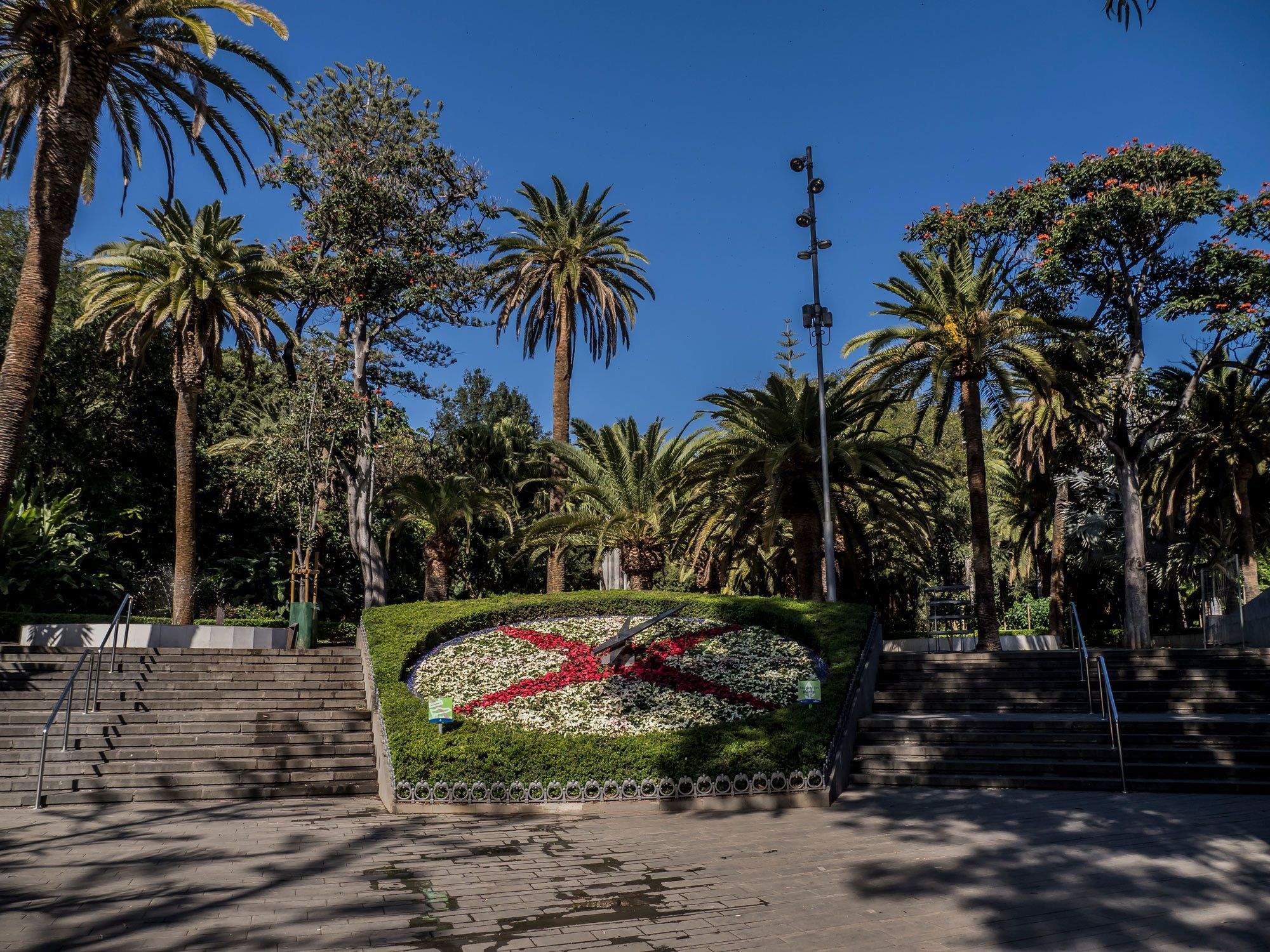 Reloj de Flores en el parque García Sanabria. / SOCIEDAD DE DESARROLLO