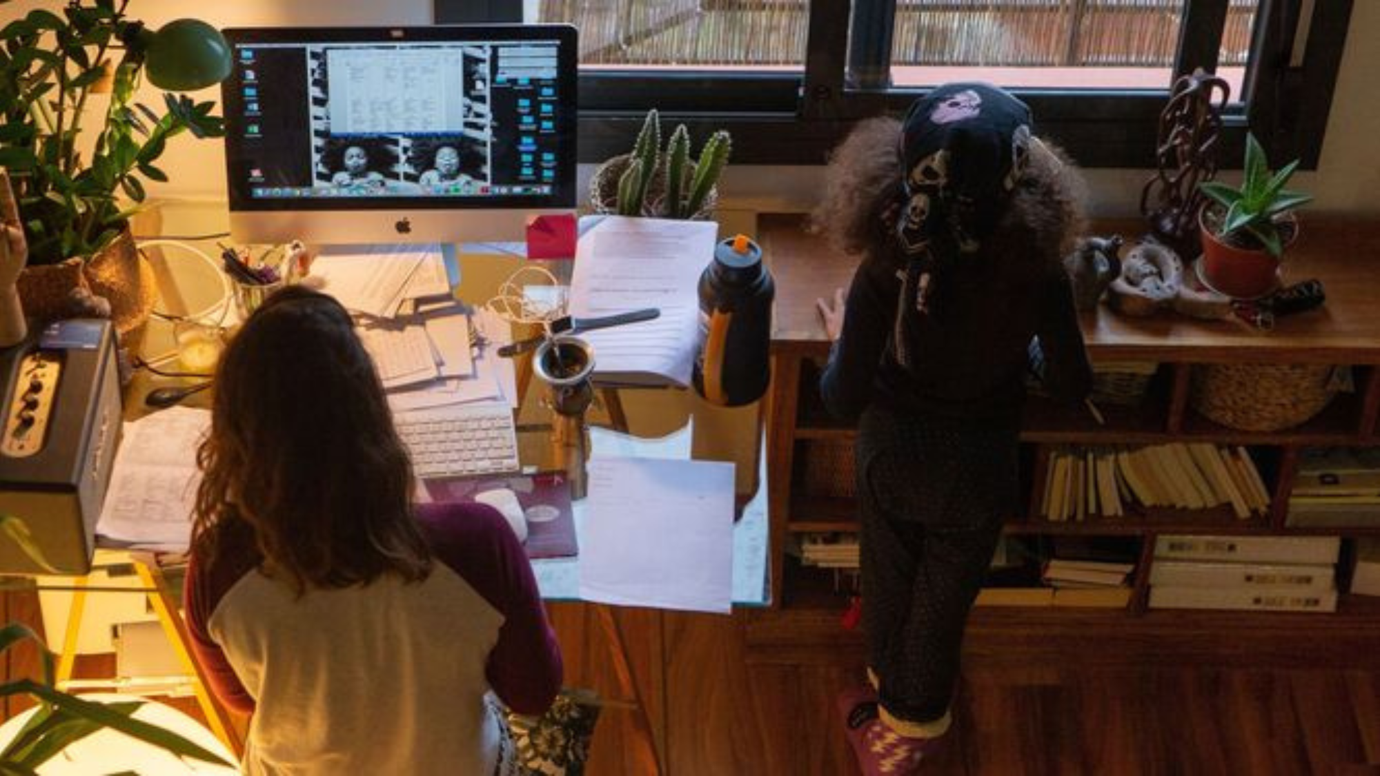 Las empresas con el teletrabajo instaurado buscan opciones para escapar de la crisis energética. /Efe