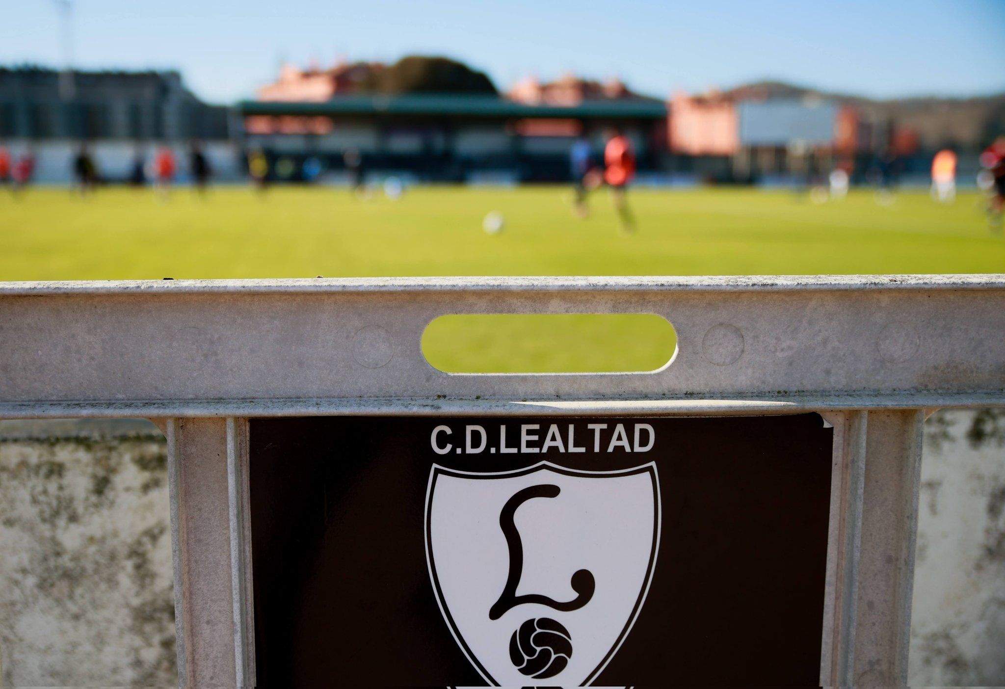 El Lealtad no podrá jugar en Les Caleyes ante el Tenerife por lo que el duelo de Copa se disputará en el Nuevo Ganzábal de Langreo./ Twitter Lealtad.