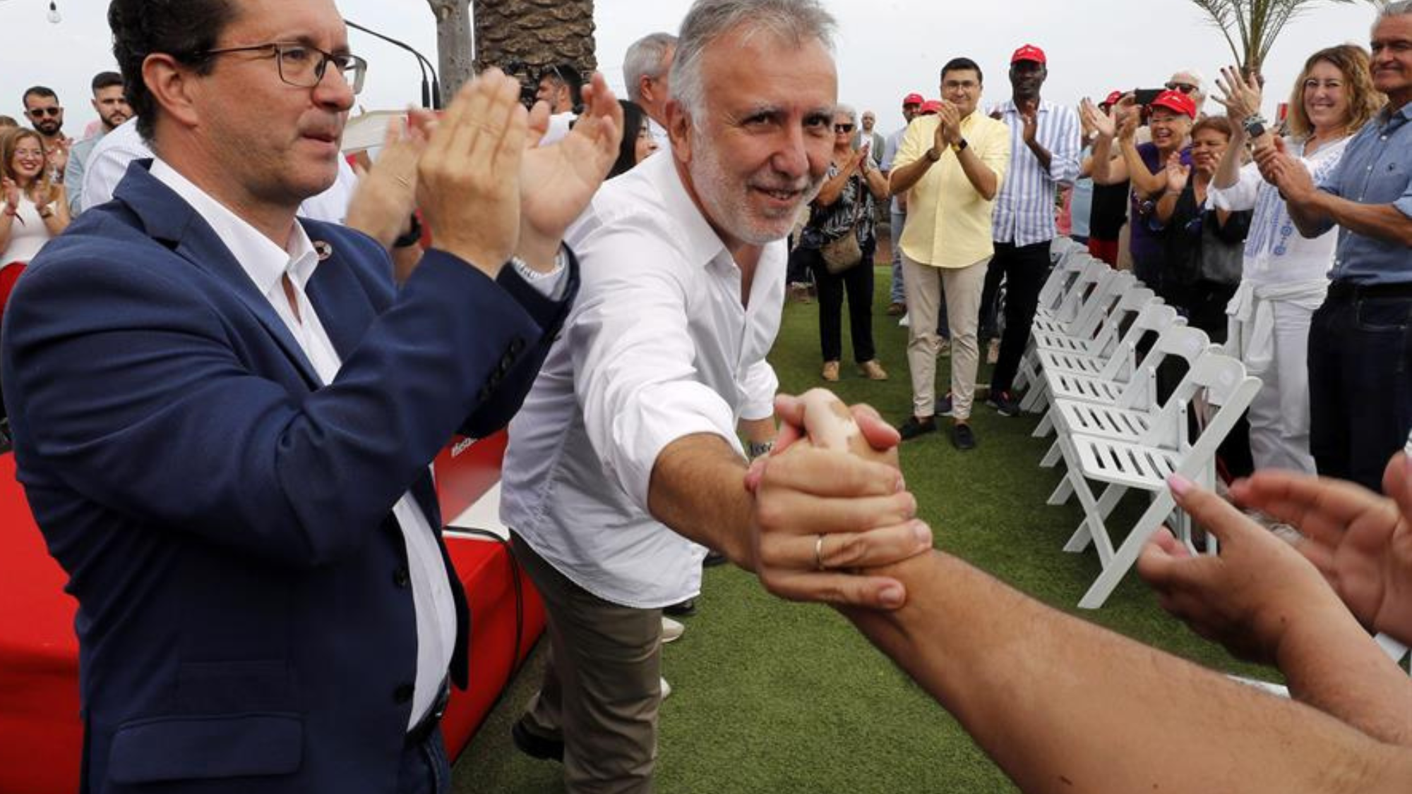 El presidente de Canarias, en un momento del acto de PSC. / EFE