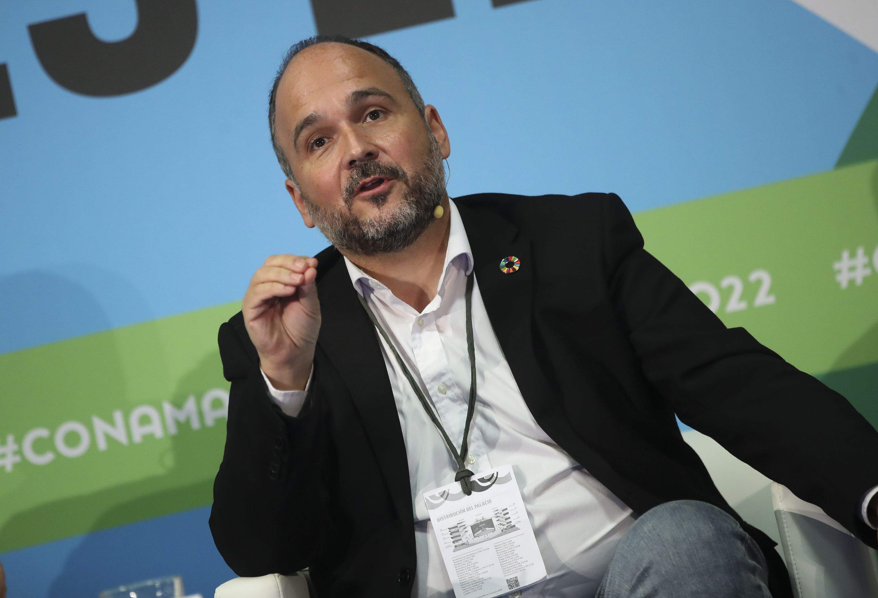 José Antonio Valbuena, senador socialista que calificó como facha a Clavijo, durante un acto público. / DAVID FERNÁNDEZ-EFE